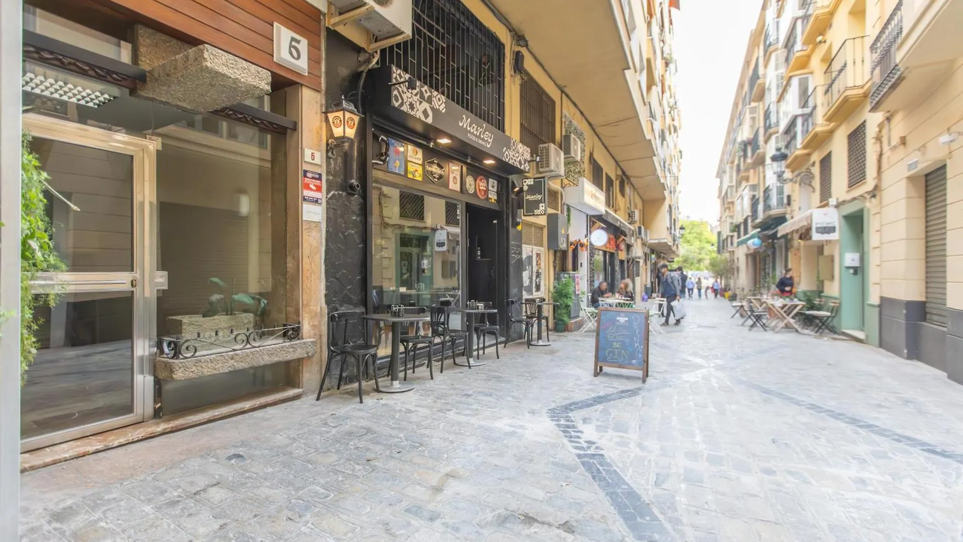 Homely Malaga San Juan De Letran Con Terraza Daire