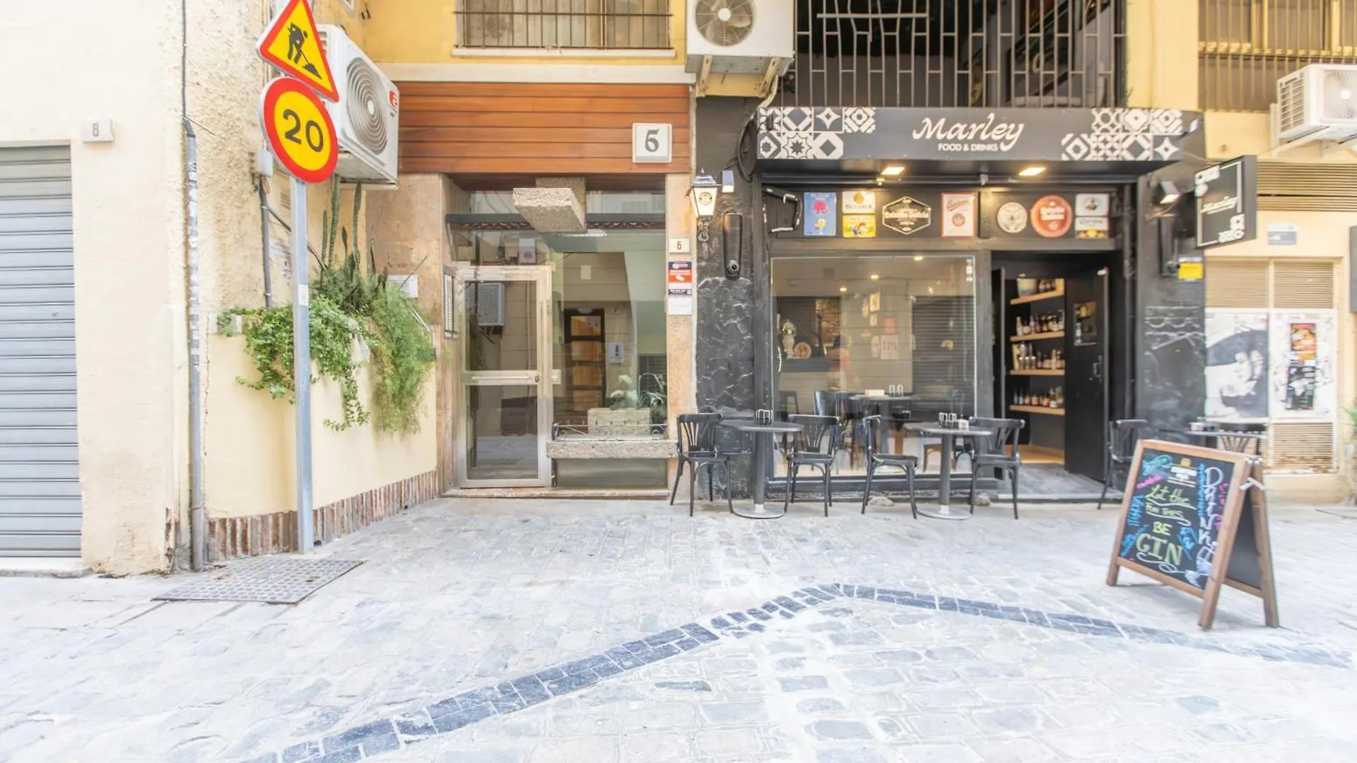 Daire Homely Malaga San Juan De Letran Con Terraza İspanya