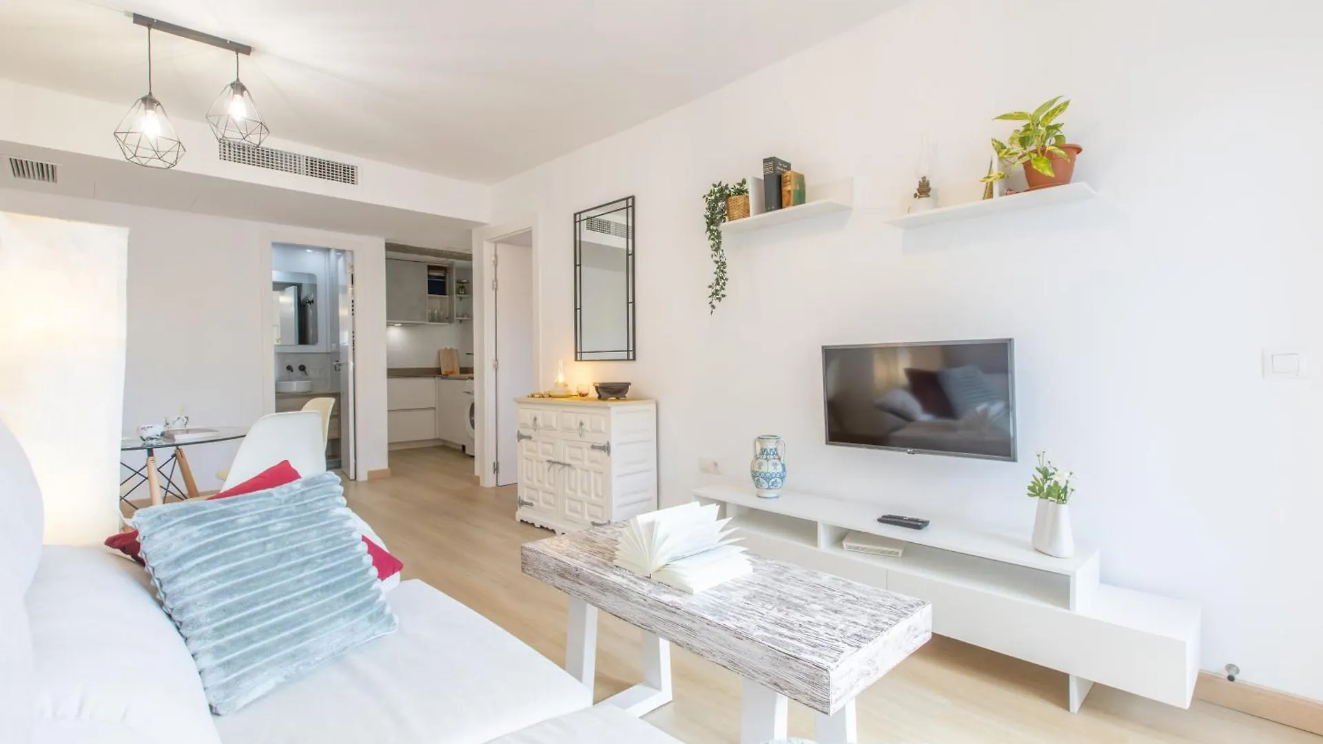 Daire Homely Malaga San Juan De Letran Con Terraza