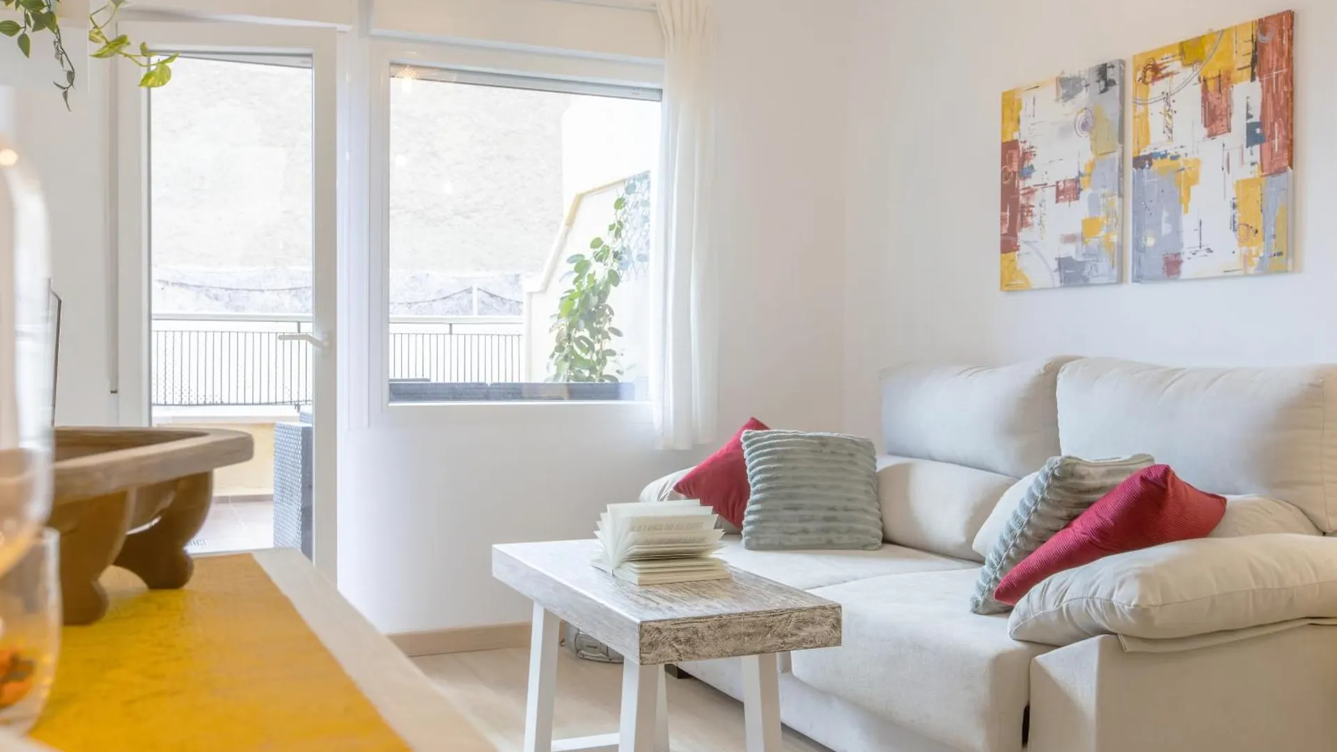Daire Homely Malaga San Juan De Letran Con Terraza