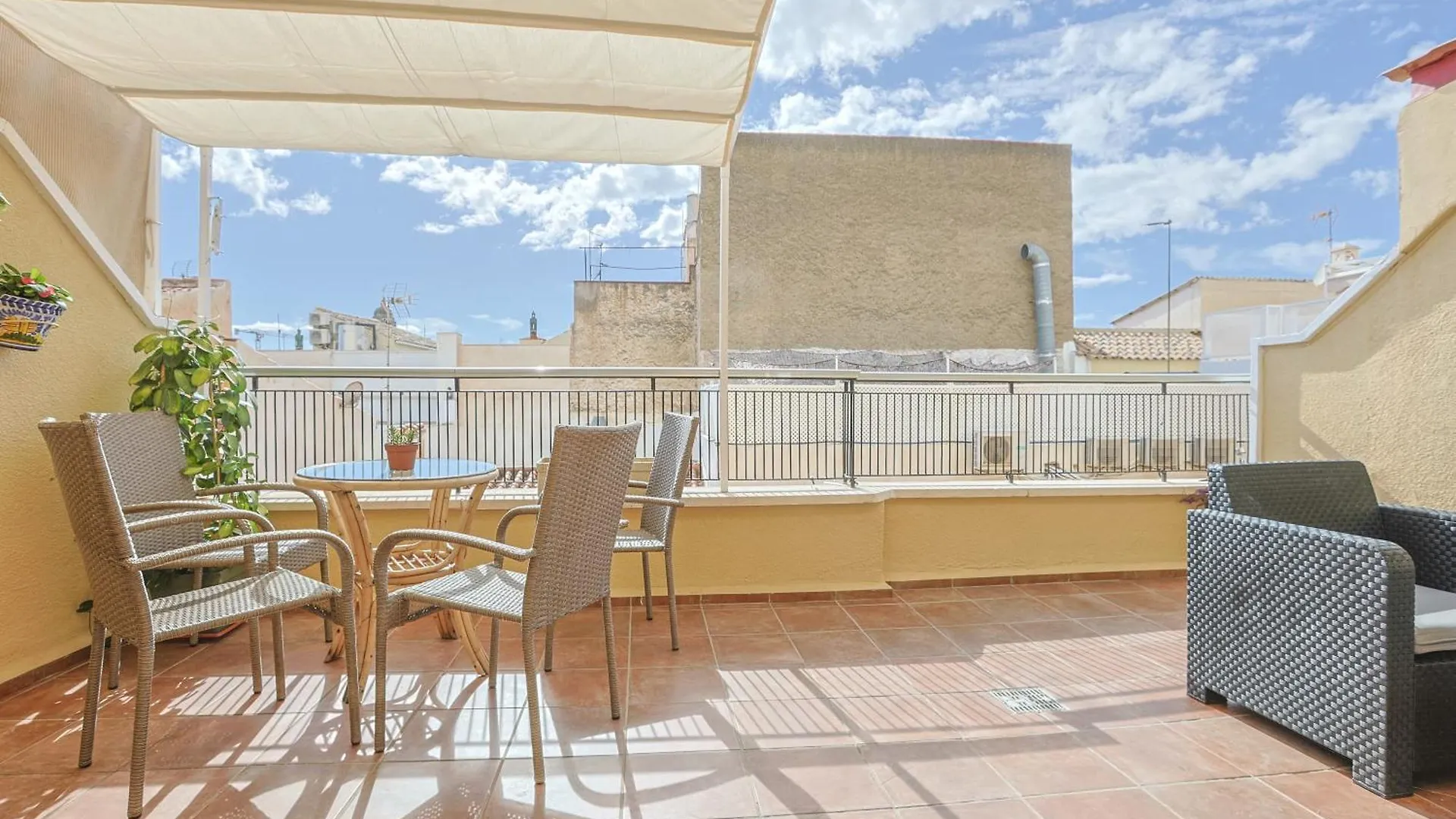 Homely Malaga San Juan De Letran Con Terraza 0*,