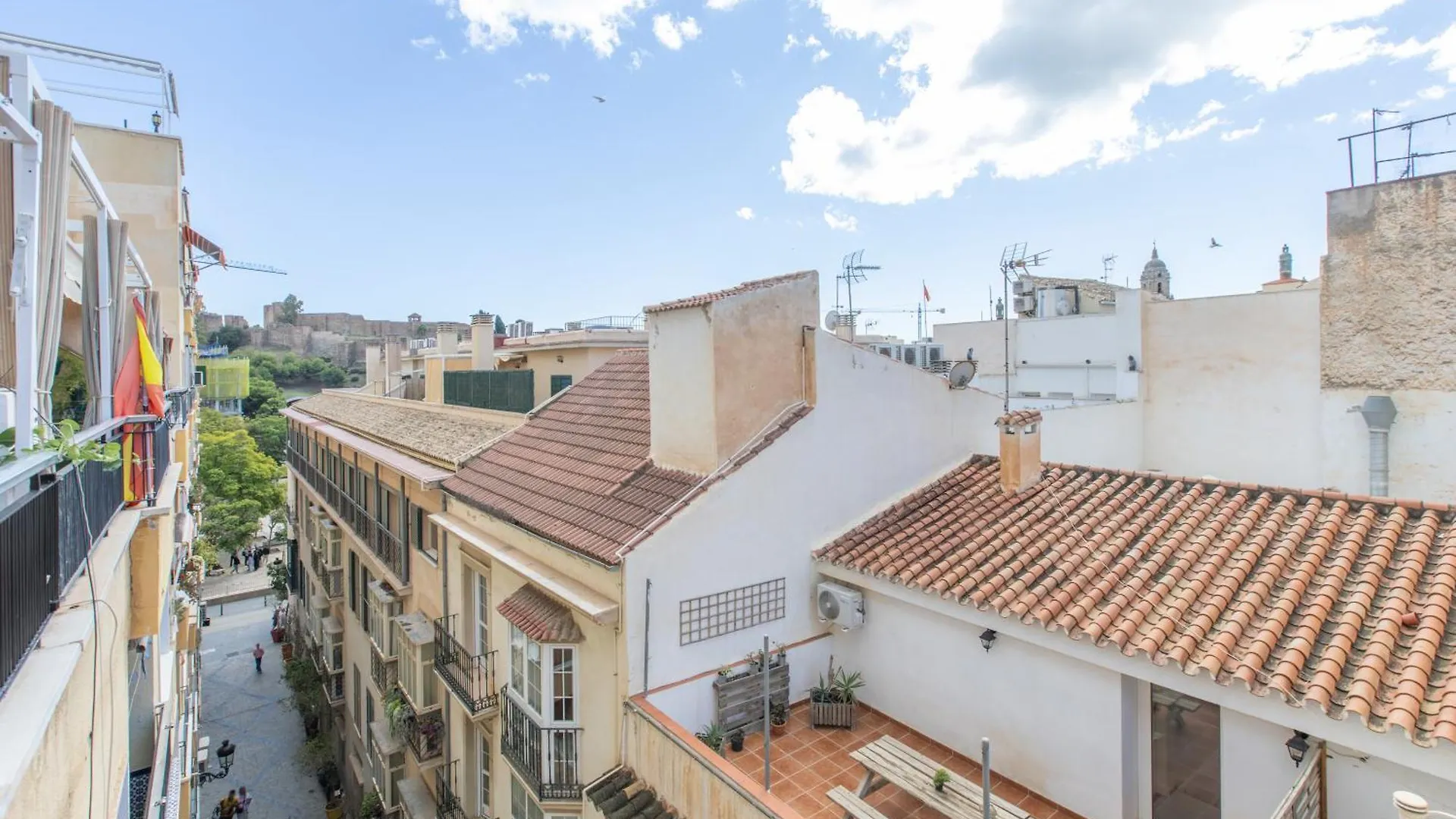 Daire Homely Malaga San Juan De Letran Con Terraza
