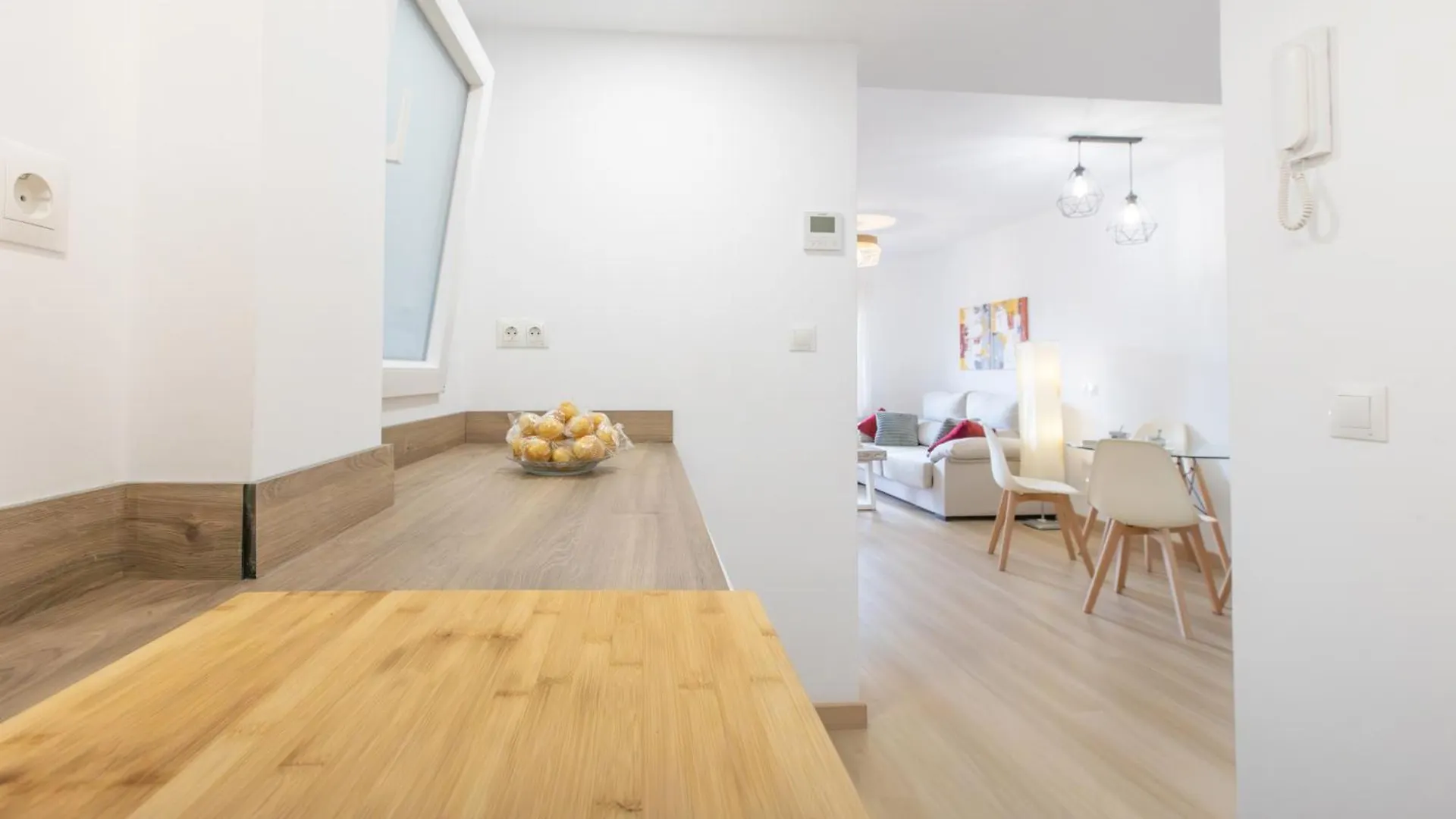 Homely Malaga San Juan De Letran Con Terraza Apartment