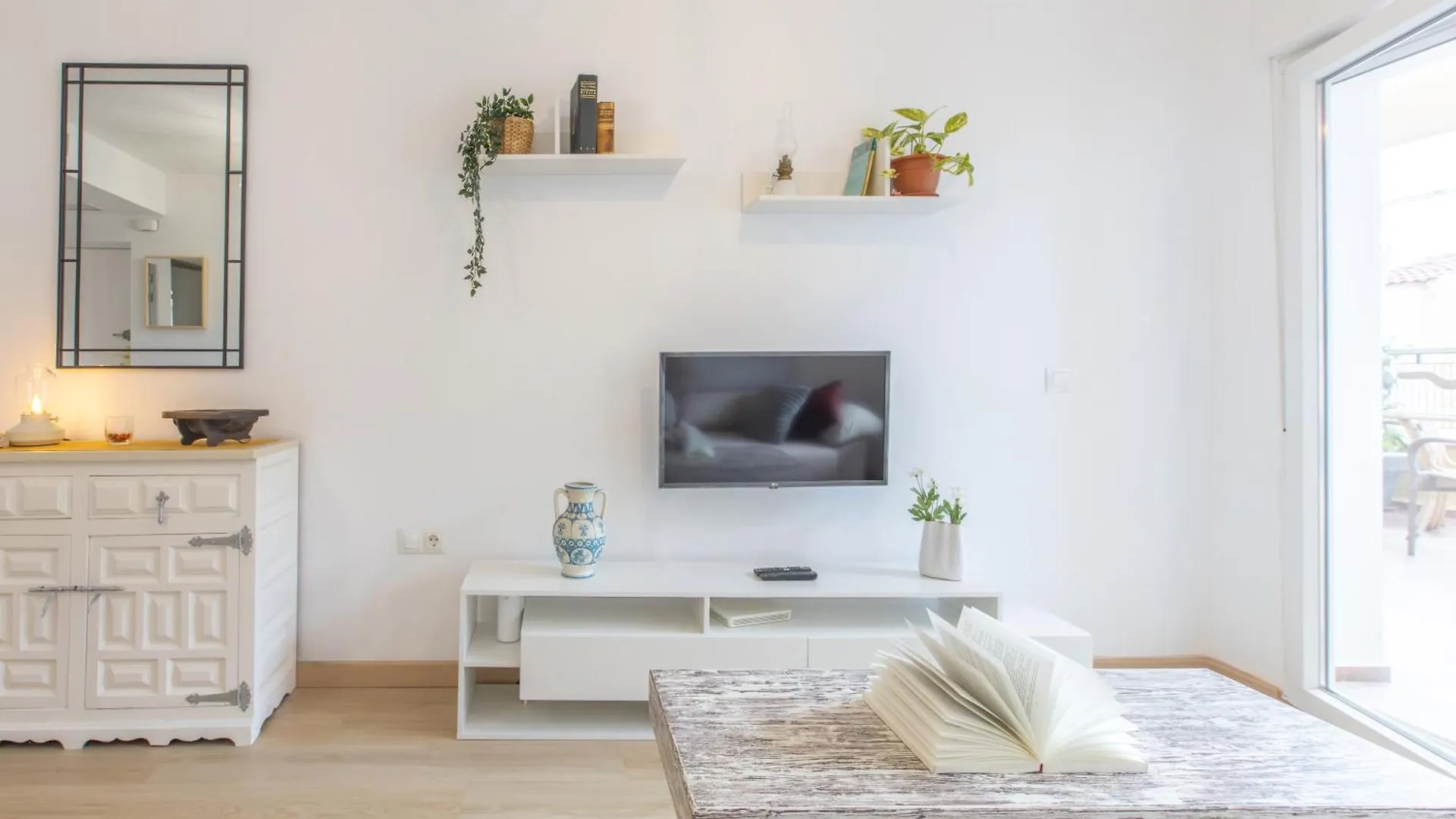 Apartment Homely Malaga San Juan De Letran Con Terraza