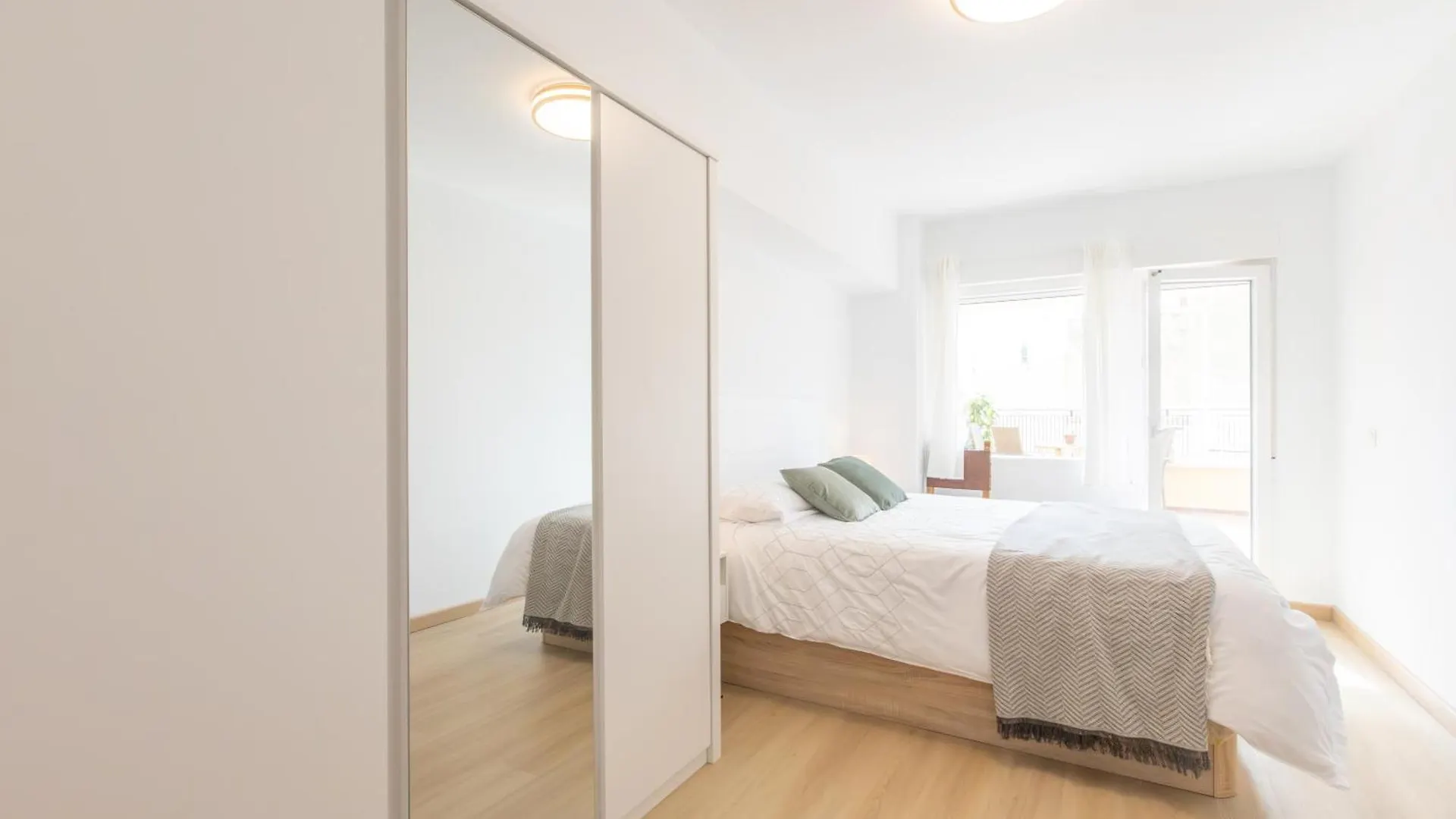 Apartment Homely Malaga San Juan De Letran Con Terraza